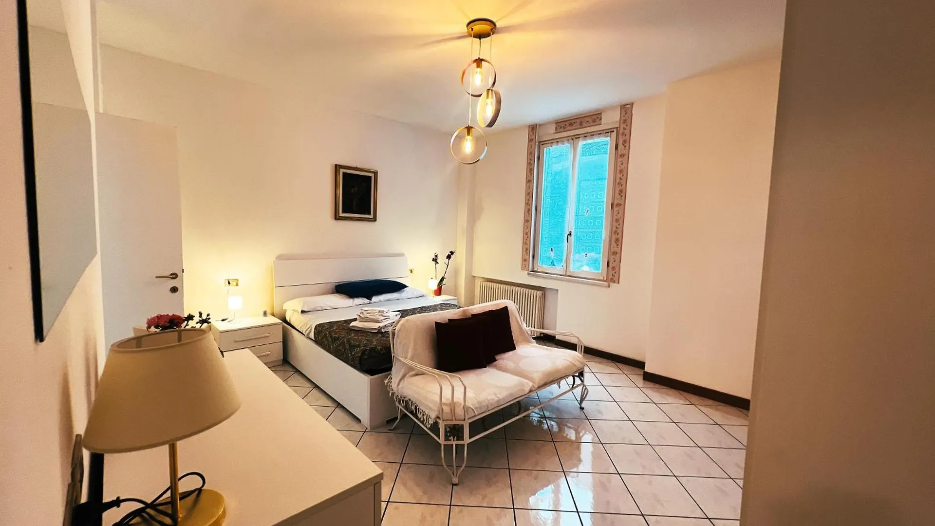 Apartment Terrace Lake View Moltrasio Italy