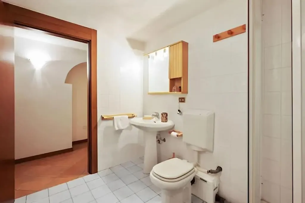 아파트 Terrace Lake View 몰트라지오